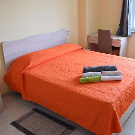 Stella D'Oro Bed & Breakfast Вибо Валентия Екстериор снимка