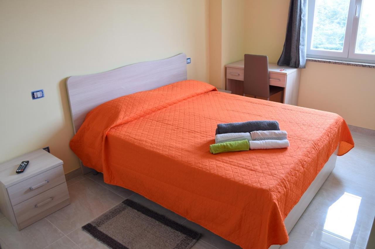 Stella D'Oro Bed & Breakfast Вибо Валентия Екстериор снимка
